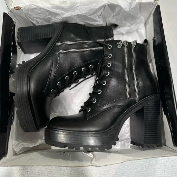 GBG Los Angeles Shoes Gbg Los Angeles Black Heeled Boots
